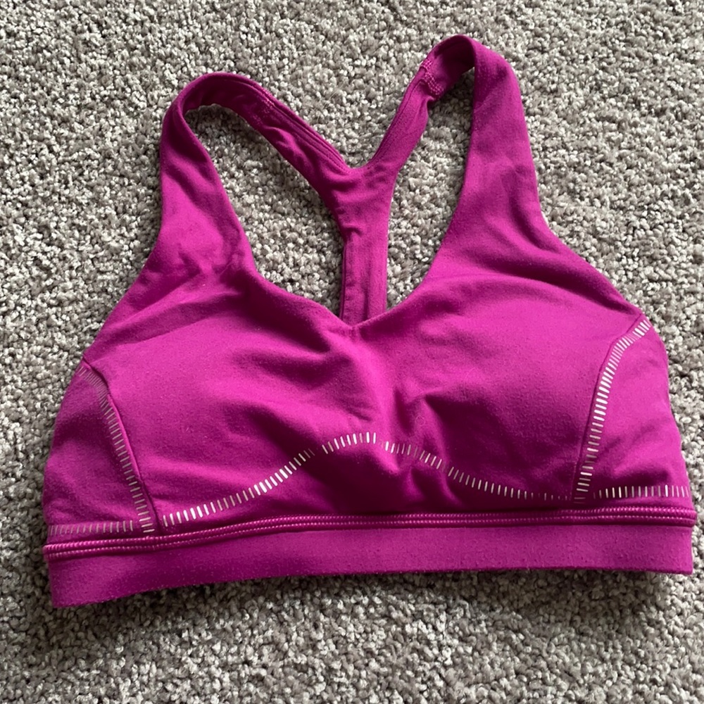 Lululemon sports bra